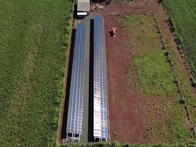 Usina solar de 128,96 kWp da Mega Pizza Vila A em Foz do Iguaçu